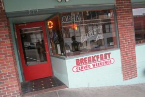 1-puget-sound-pizza-weekend-breakfast