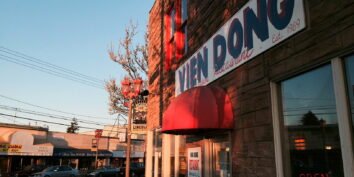 vien dong sign tacoma wa