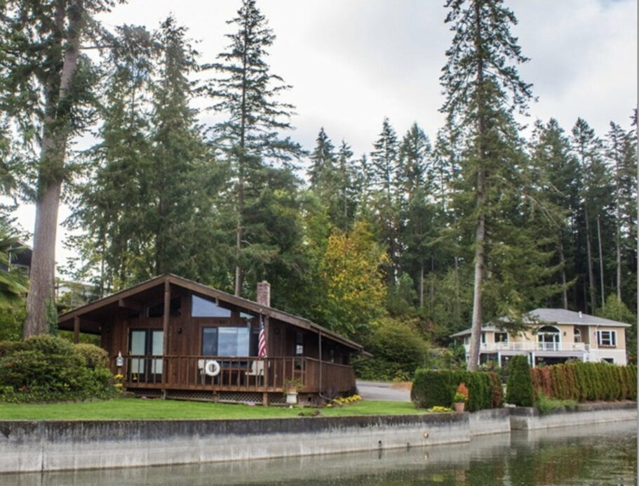 cabin on horsehead bay