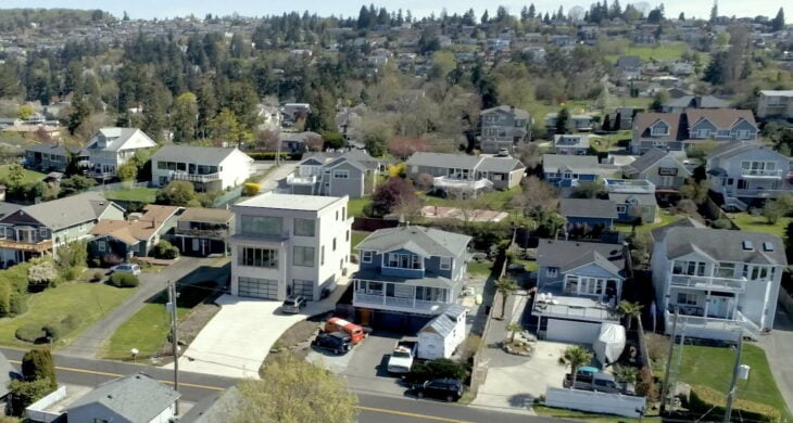 houses in browns point wa