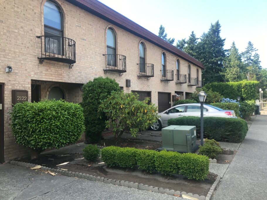 townhomes in three bridges in tacoma wa
